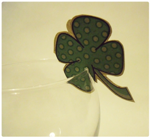 st patricks day glass decoration 4 leaf clover template