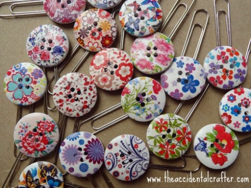 button paperclips